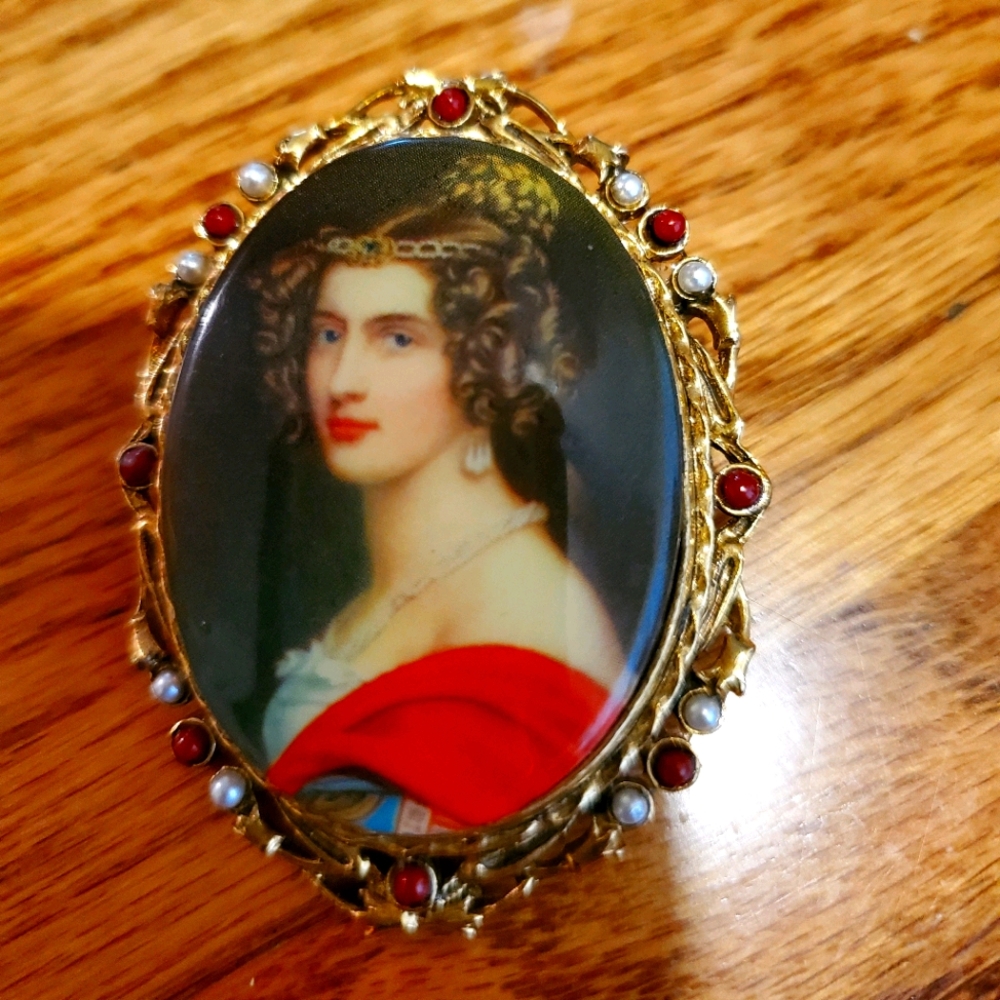 Gorgeous Pin